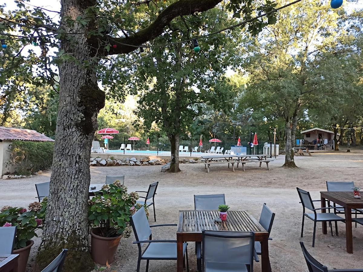 Lodges Du Bois Dodo - Ancien Camping De Bois Redon Septfonds المظهر الخارجي الصورة