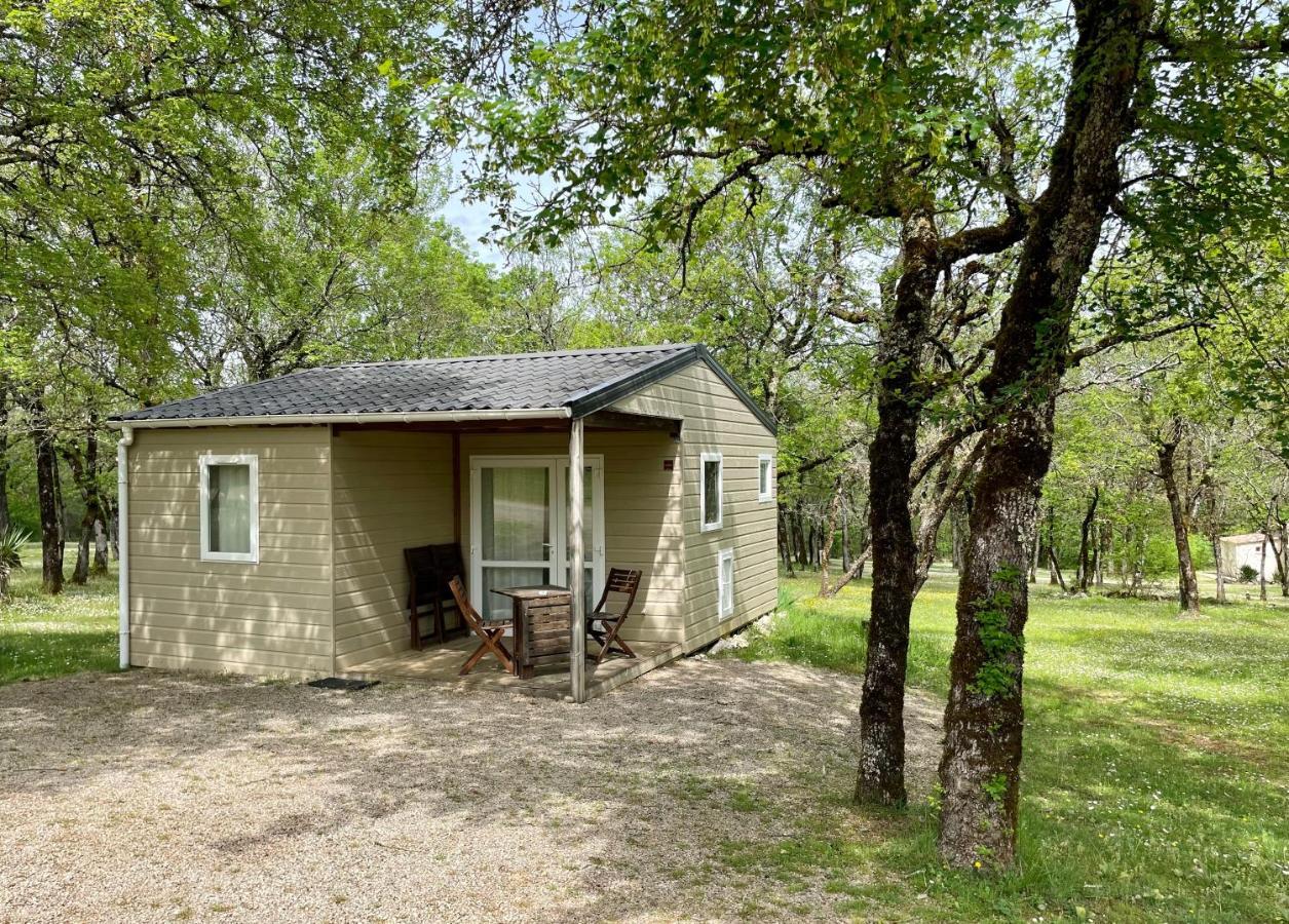 Lodges Du Bois Dodo - Ancien Camping De Bois Redon Septfonds المظهر الخارجي الصورة