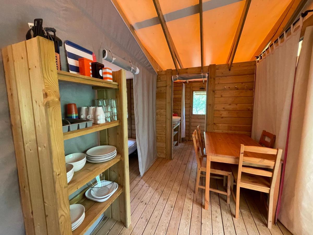 Lodges Du Bois Dodo - Ancien Camping De Bois Redon Septfonds المظهر الخارجي الصورة